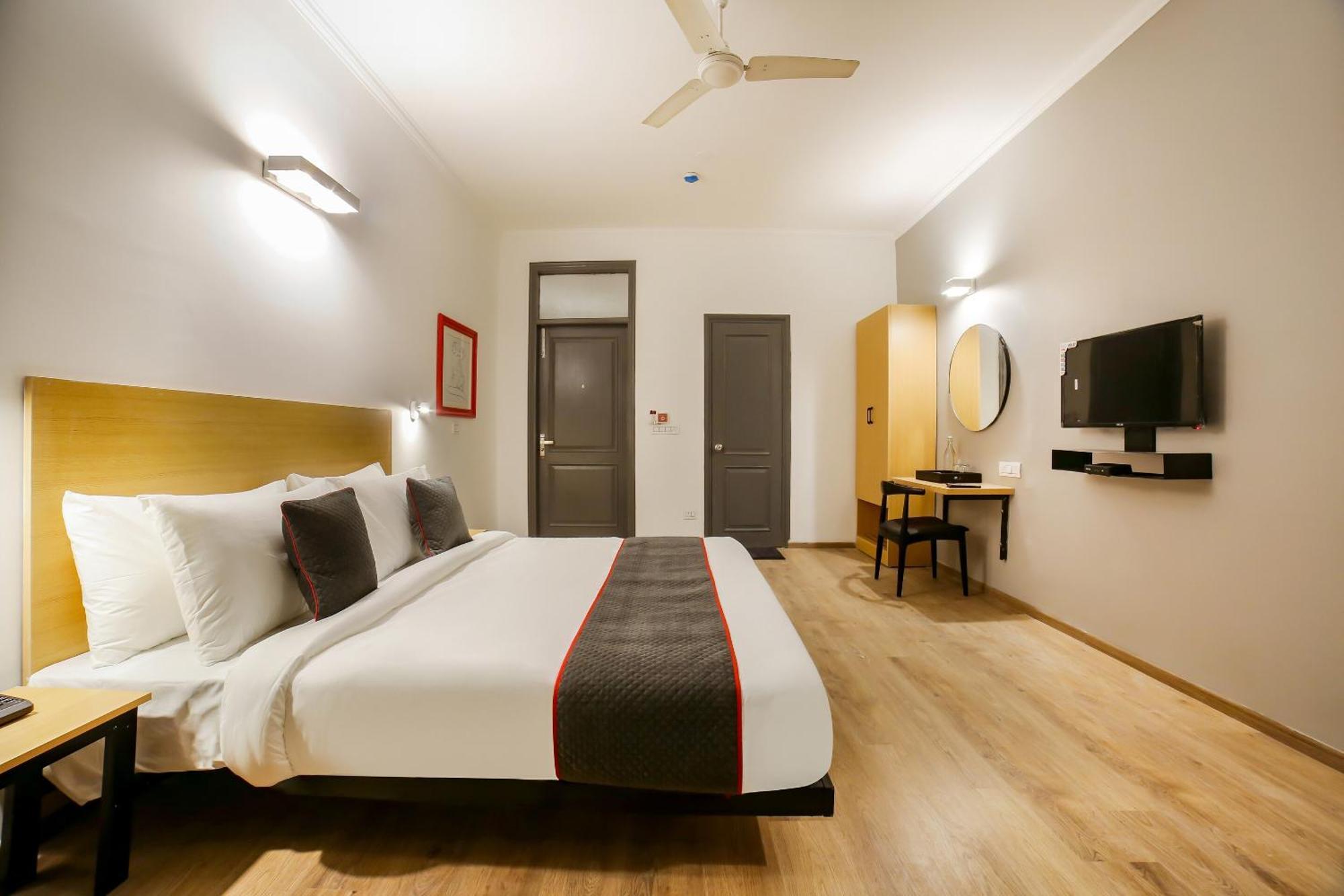 Hotel King Plaza Near Delhi Airport New Delhi Bagian luar foto