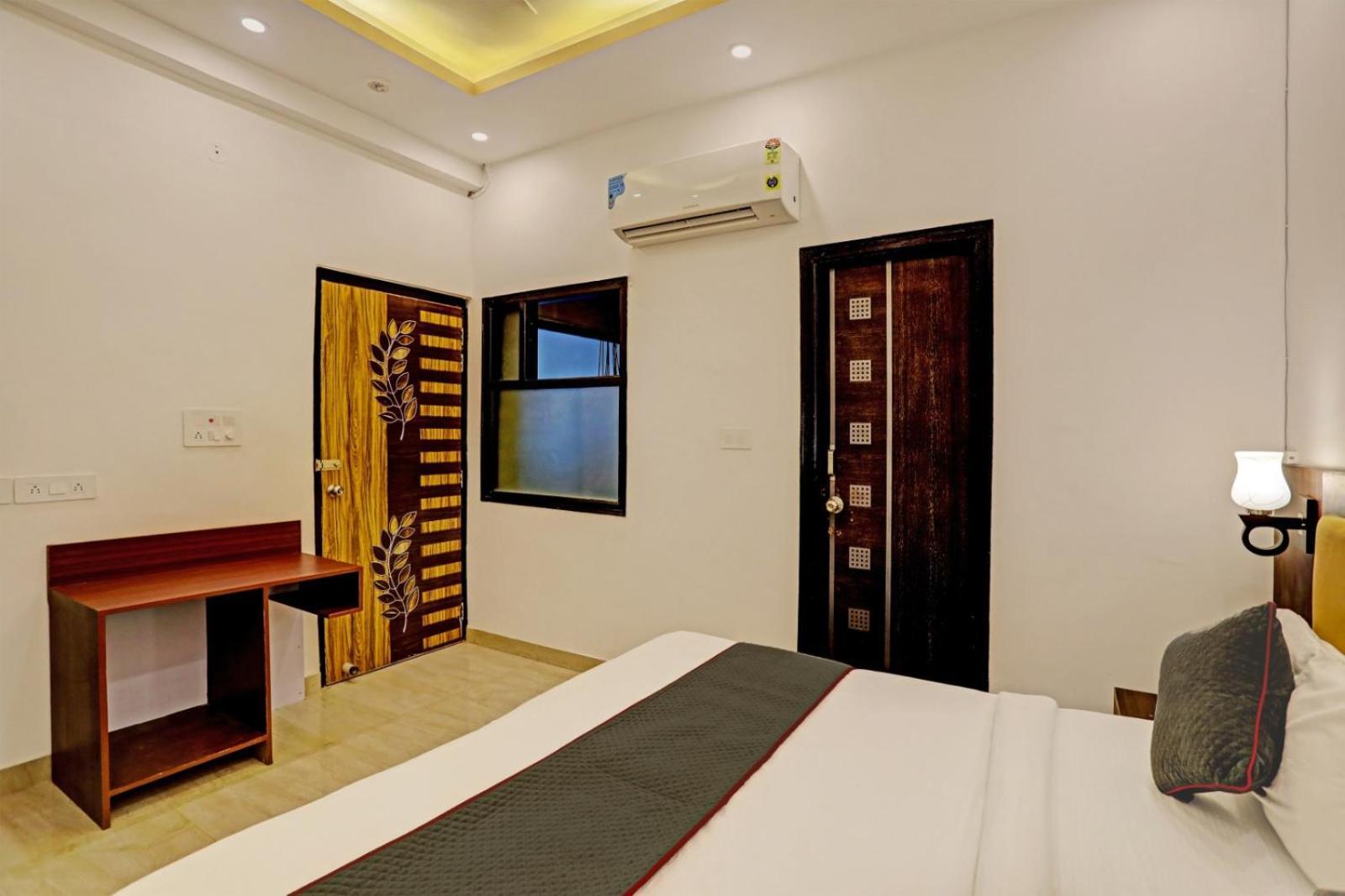 Hotel King Plaza Near Delhi Airport New Delhi Bagian luar foto