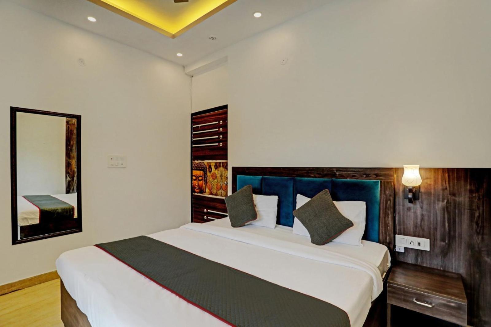 Hotel King Plaza Near Delhi Airport New Delhi Bagian luar foto
